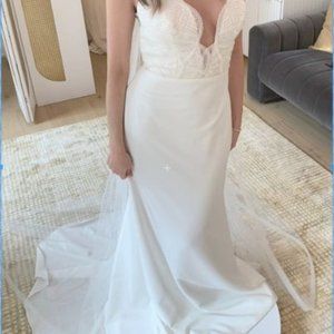 BRAND NEW Laudae Sarajevo Wedding Dress Never Worn